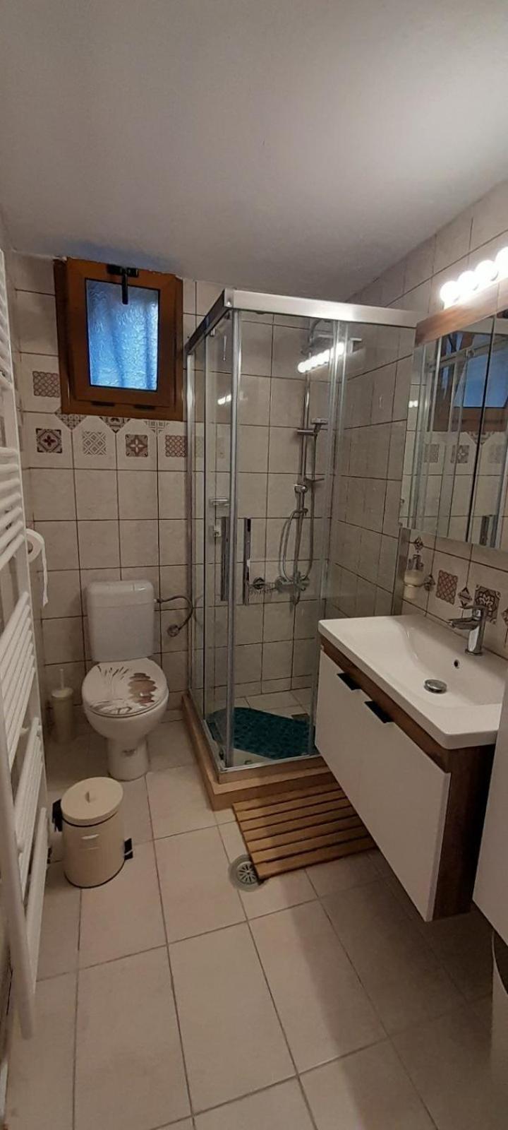 Point Of View 2 Apartment Pramanta Ngoại thất bức ảnh